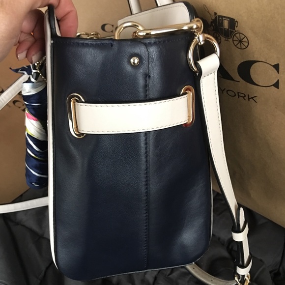 Coach Swagger 27 handbag! - Picture 2 of 6